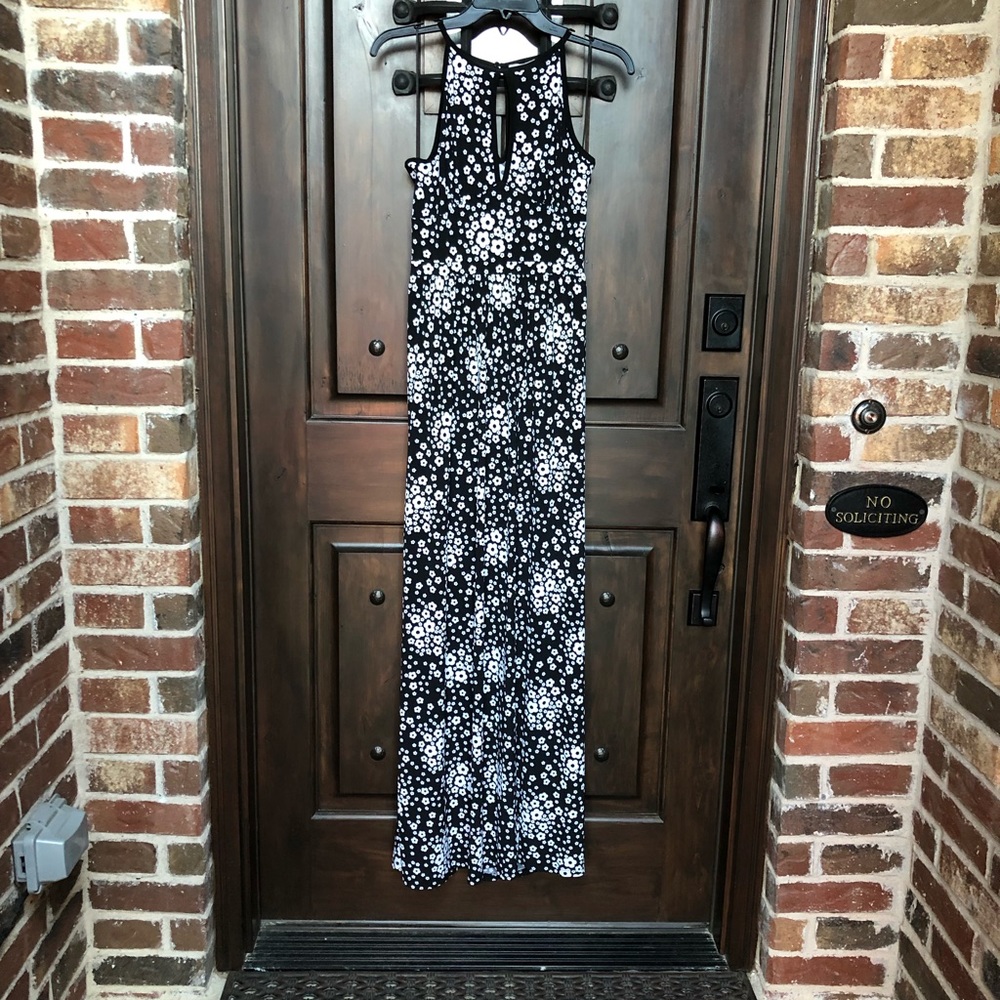 ❌SOLD❌⬇️ 🎉🎉🆕Micheal Kors Floral Maxi Dress - Picture 3 of 8